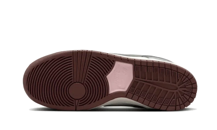 Nike SB Dunk Low 'Yuto' – authentic sneaker, photo 3